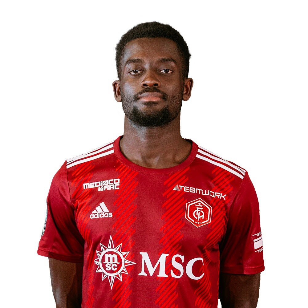 kevin-mouanga-23-ans-defenseur-central-au-club-depuis-2021-n-14-photo-fc-annecy-1692192823